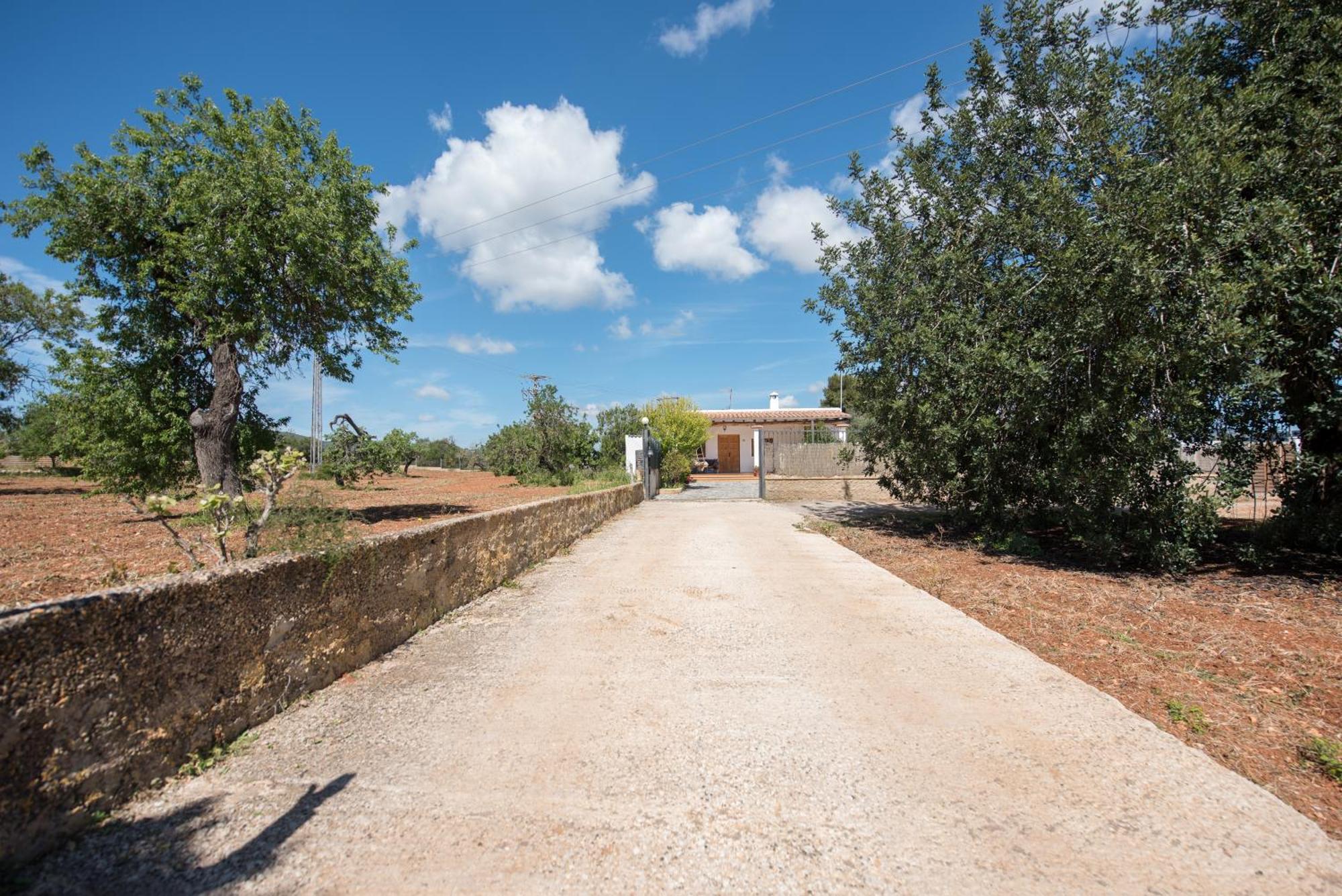 Authentieke Finca, Nabij Het Strand En Restaurants Villa Santa Eularia des Riu Bagian luar foto